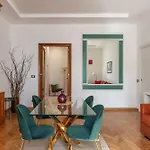 Apartment Guesthost - Bright X4 Along The Tevere!