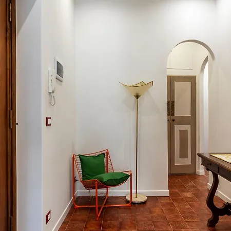 Guesthost - Bright X4 Along The Tevere! Lägenhet *