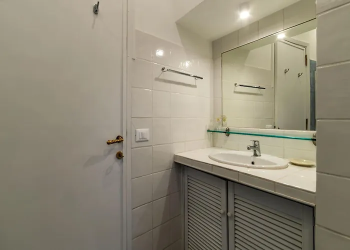 Lägenhet Guesthost - Bright X4 Along The Tevere!