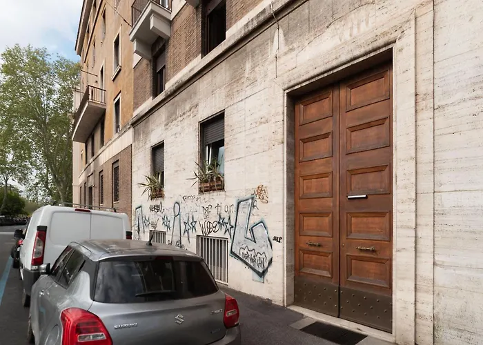 Guesthost - Bright X4 Along The Tevere! Lägenhet