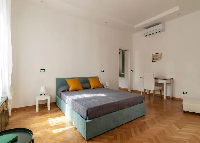 Guesthost - Bright X4 Along The Tevere! * Rom